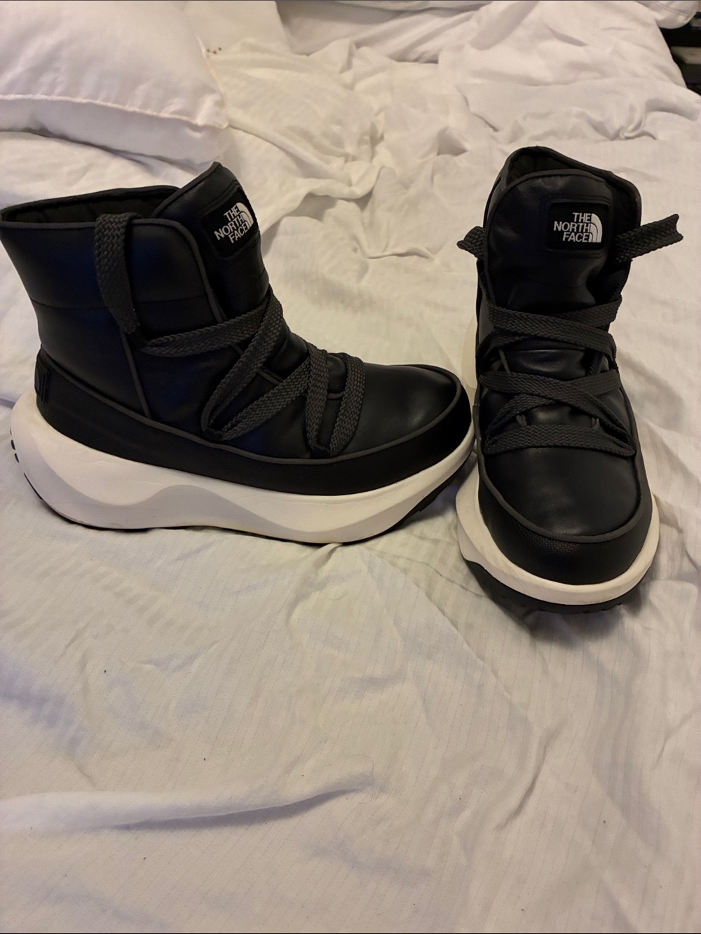 The North Face Black Halseigh Thermoball Boots